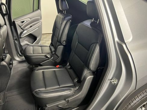 Certified 2024 Chevrolet Traverse LT w/ LPO, Floor Liner Package AWD/4WD image 15