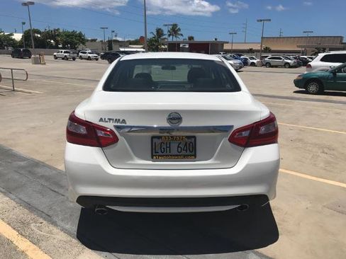 Used 2016 Nissan Altima 2.5 S w/ Power Driver Seat Package image 4