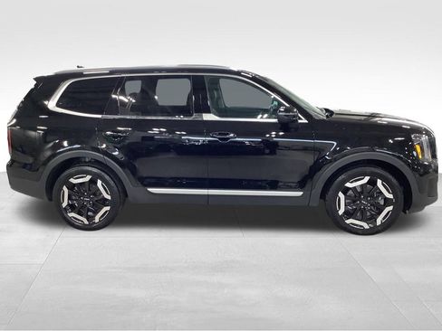 Used 2024 Kia Telluride EX w/ EX Captain's Chair Package AWD/4WD image 5