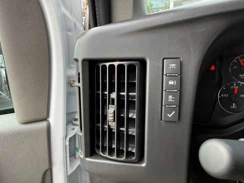 New 2025 Chevrolet Express 3500 w/ Power Convenience Package image 21