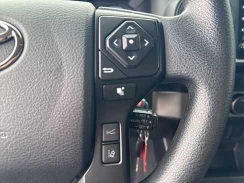 Used 2021 Toyota Tacoma SR AWD/4WD image 14