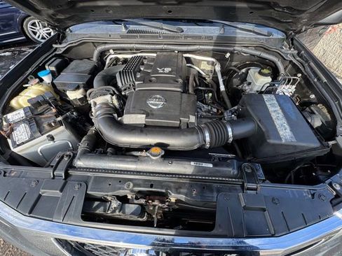 Used 2013 Nissan Frontier SV image 7