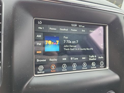 Used 2021 Jeep Grand Cherokee Laredo image 30