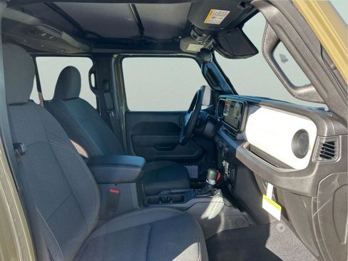 New 2026 Jeep Gladiator Sport image 28