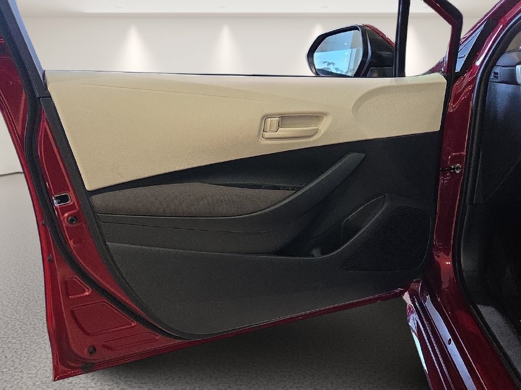 New 2027 Toyota Corolla LE FWD image 17