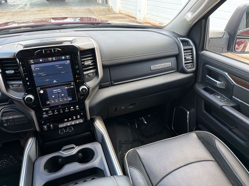 Used 2024 RAM 3500 Laramie AWD/4WD image 29