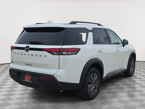 Used 2025 Nissan Pathfinder SV FWD image 7