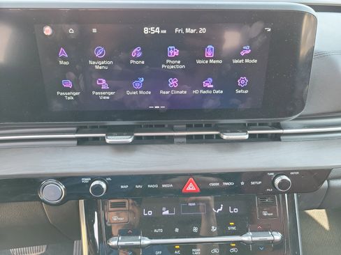 Used 2023 Kia Carnival SX image 10