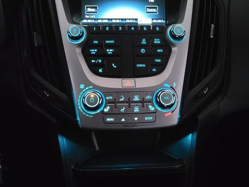 Used 2016 Chevrolet Equinox LT w/ Convenience Package image 12