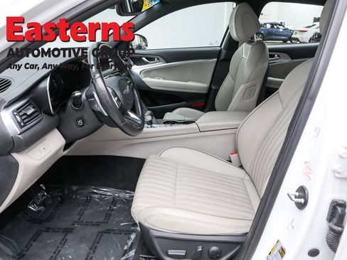 Used 2022 Genesis G70 3.3T image 14