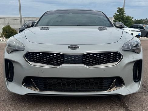 Used 2018 Kia Stinger GT2 AWD/4WD image 2
