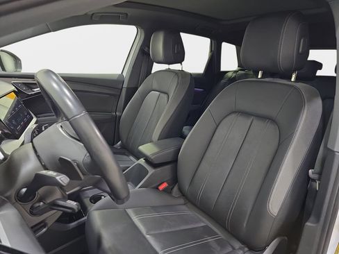 Used 2024 Audi Q4 e-tron Premium Plus w/ Premium Plus AWD/4WD image 18