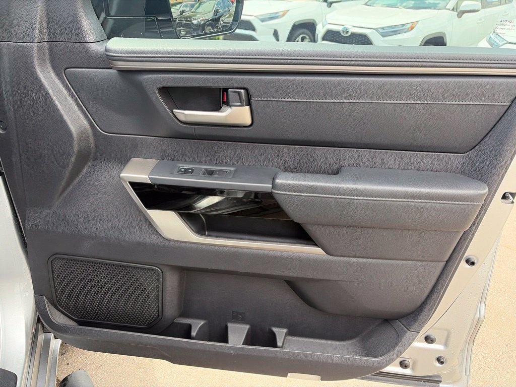Used 2022 Toyota Tundra Limited AWD/4WD image 11