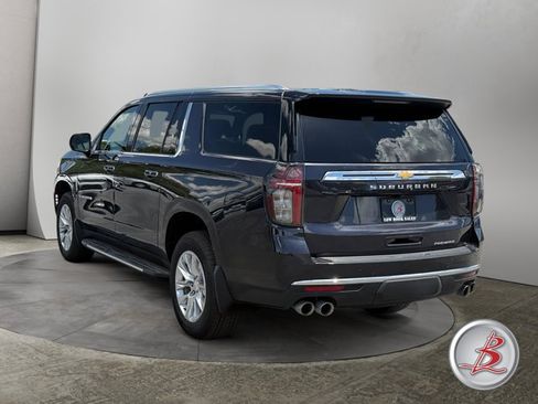 Used 2024 Chevrolet Suburban Premier AWD/4WD image 5