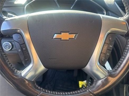 Used 2016 Chevrolet Traverse LT image 17
