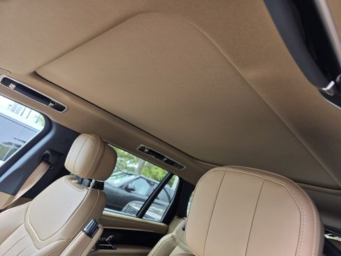 New 2026 Land Rover Range Rover Long Wheelbase SE image 11