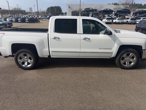 Used 2017 Chevrolet Silverado 1500 LTZ w/ Sport Package image 5