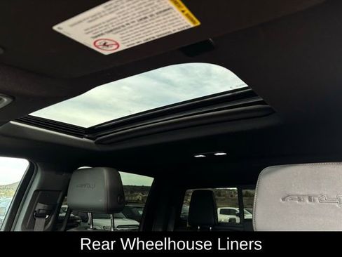 Used 2023 GMC Sierra 2500 AT4 w/ AT4 Preferred Package image 32