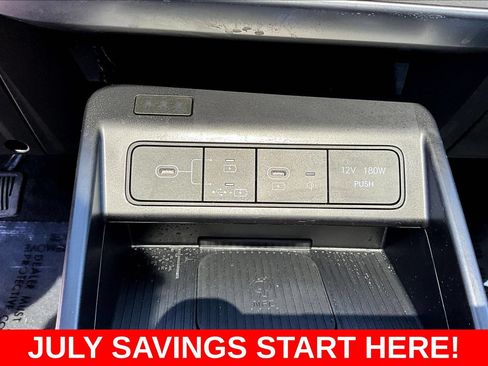 Used 2025 Hyundai Kona Limited FWD image 21
