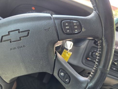 Used 2004 Chevrolet Silverado 2500 LS w/ Skid Plate Package image 22