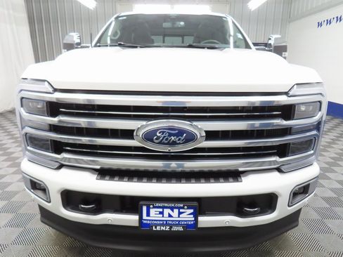 Used 2025 Ford F250 Platinum w/ Platinum Plus Package image 54