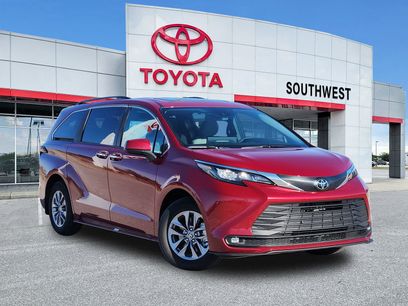 New 2026 Toyota Sienna XLE