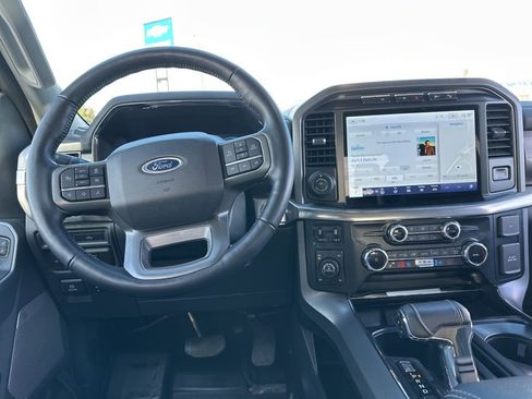 Used 2022 Ford F150 Lariat w/ Equipment Group 502A High image 5