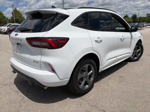 Used 2023 Ford Escape ST-Line w/ Tech Pack #1 AWD/4WD image 7