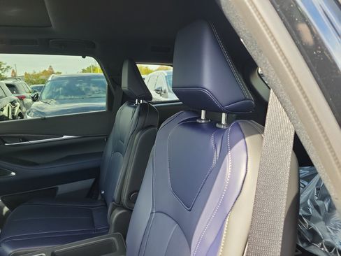New 2026 INFINITI QX60 Sport w/ Dark Cargo Package image 9