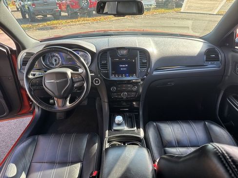 Used 2021 Chrysler 300 S image 26