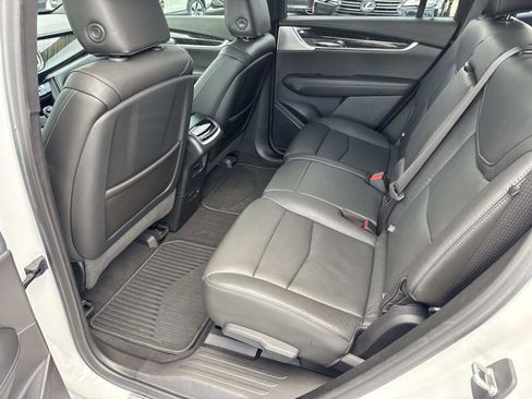 Used 2020 Cadillac XT6 Premium Luxury image 15