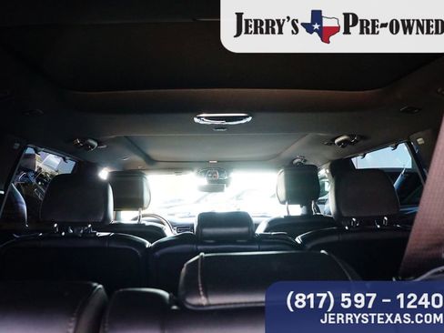 Used 2023 Jeep Grand Wagoneer Base 4D Sport Utility w/ Convenience Group III image 23