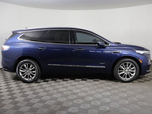Used 2023 Buick Enclave Avenir AWD/4WD image 24