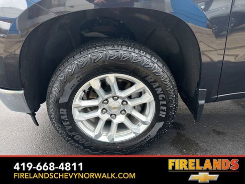 Certified 2023 Chevrolet Silverado 1500 LT w/ Z71 Off-Road Package image 19