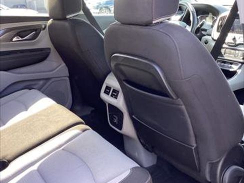 Used 2022 GMC Terrain SLE FWD image 19