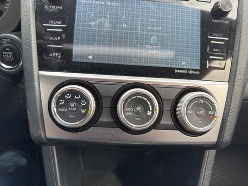 Used 2015 Subaru Crosstrek 2.0i Limited image 19