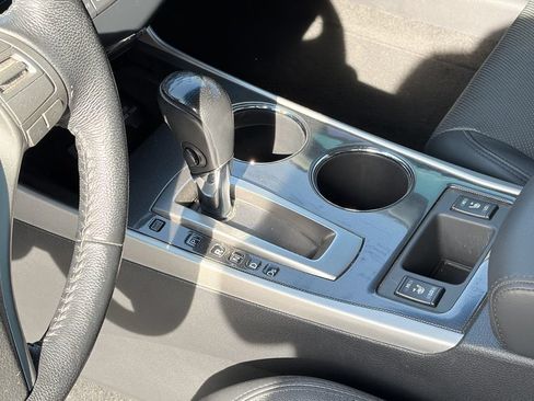 Used 2014 Nissan Altima 2.5 SL w/ Technology Package FWD image 10