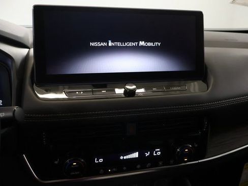 New 2026 Nissan Rogue Platinum AWD/4WD image 19