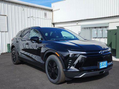 New 2025 Chevrolet Blazer EV LT image 7