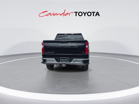Used 2025 Chevrolet Silverado 1500 LT RWD image 7