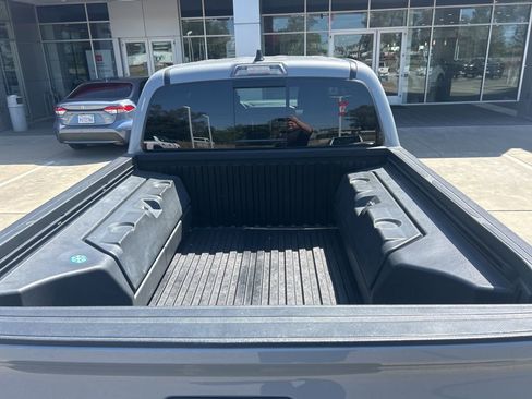 Used 2021 Toyota Tacoma SR5 w/ Trail Edition AWD/4WD image 6