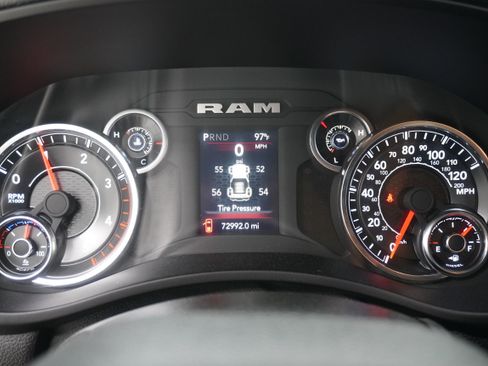 Used 2023 RAM 2500 Big Horn w/ Level 1 Equipment Group AWD/4WD image 17