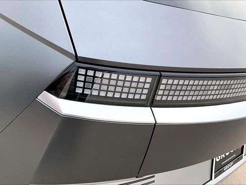 Used 2023 Hyundai Ioniq 5 Limited image 28