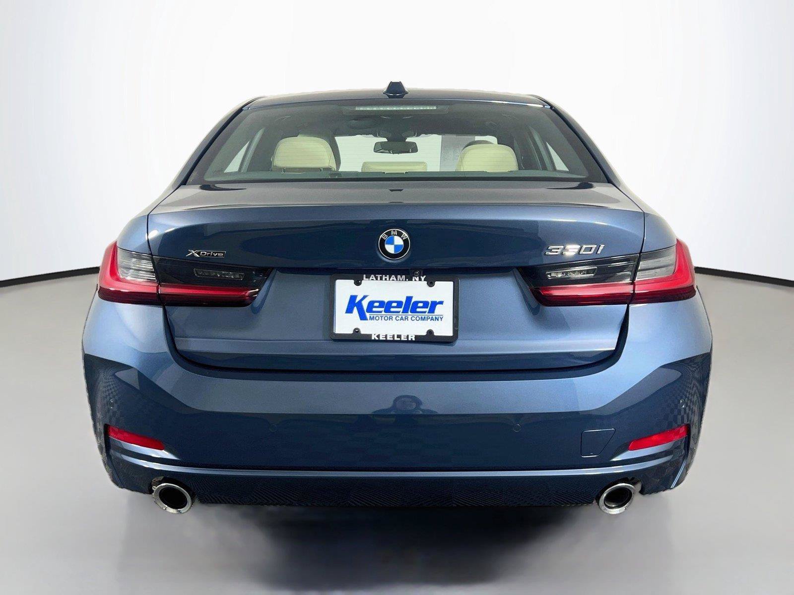 Used 2026 BMW 330i xDrive Sedan w/ Convenience Package AWD/4WD image 5