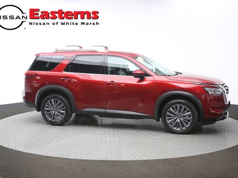 Used 2024 Nissan Pathfinder SL w/ SL Premium Package image 49