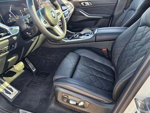 Certified 2023 BMW X7 xDrive40i w/ M Sport Package image 16