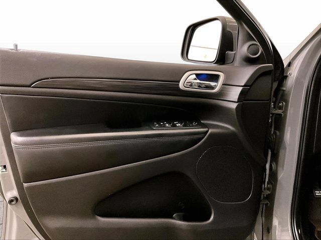 Used 2021 Jeep Grand Cherokee Laredo X AWD/4WD image 22