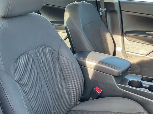 Used 2020 Kia Optima LX image 32