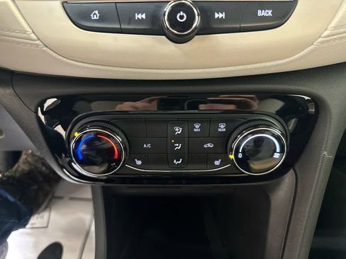 Used 2023 Buick Encore GX Preferred w/ Cold Weather Comfort Package FWD image 17