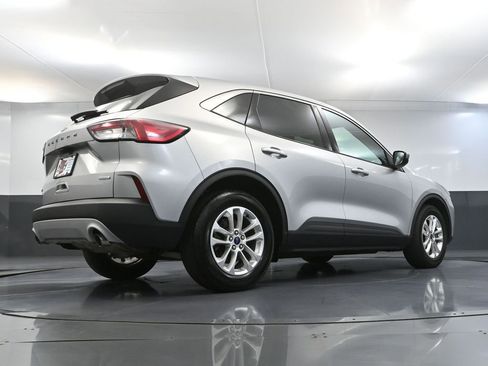 Used 2020 Ford Escape SE FWD image 48